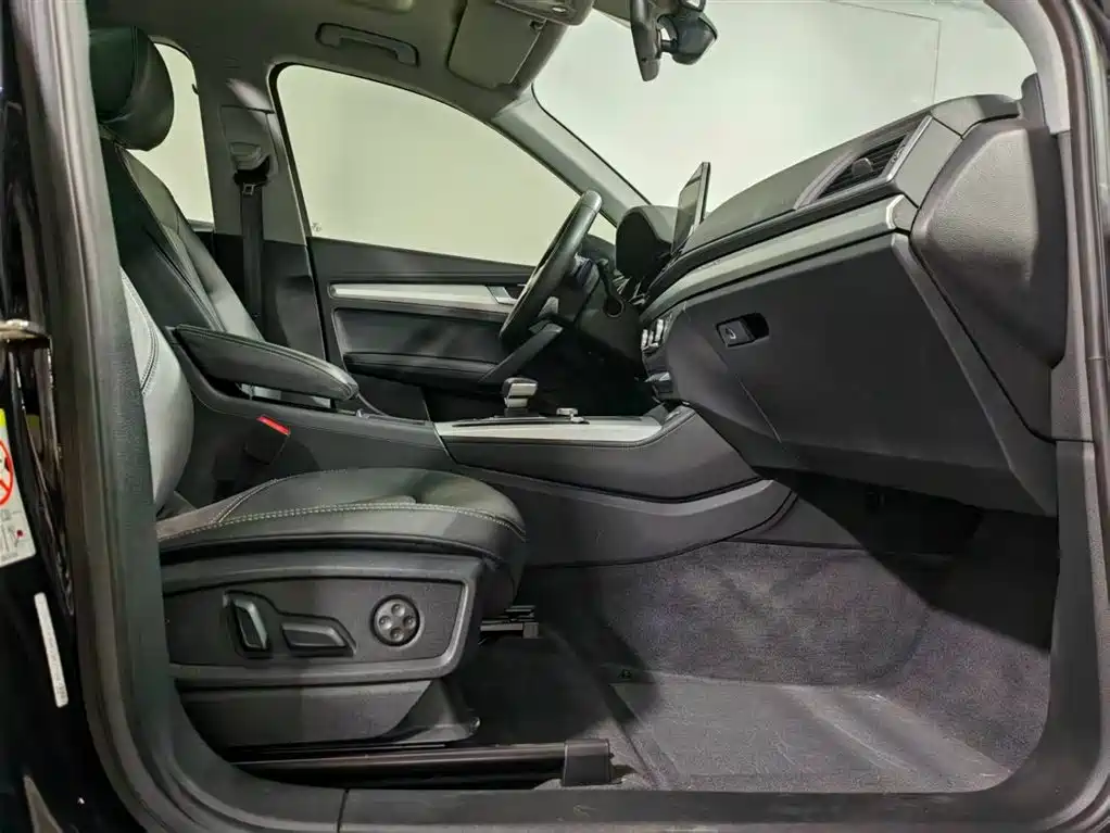 Audi Q5L 2020 40 TFSI Prestige Fashion фото 7