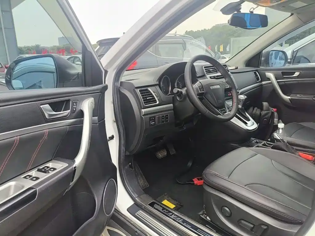 Фото 16 - Haval M6