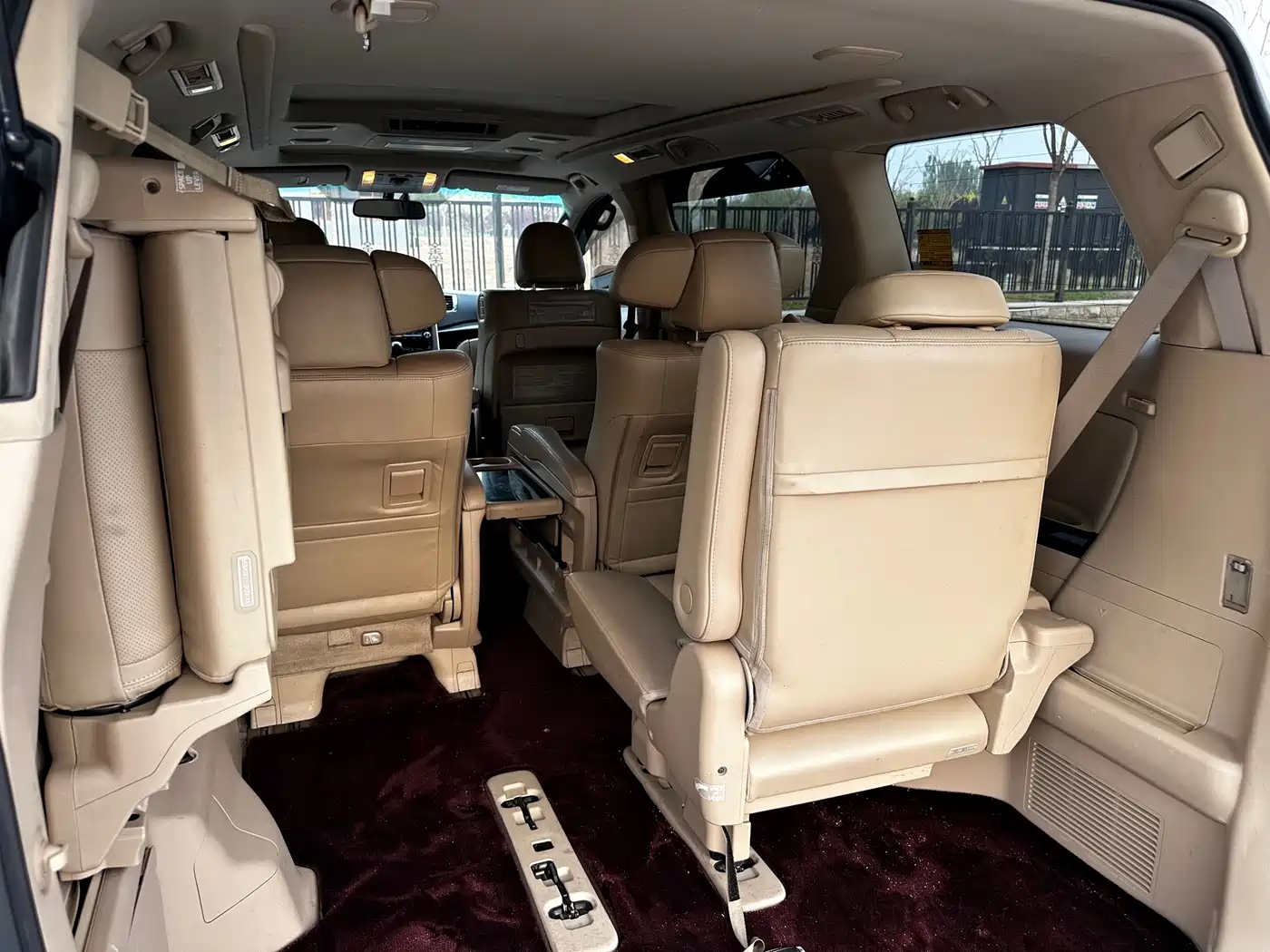 Toyota Alphard 2012 3.5L Luxury Edition фото 9