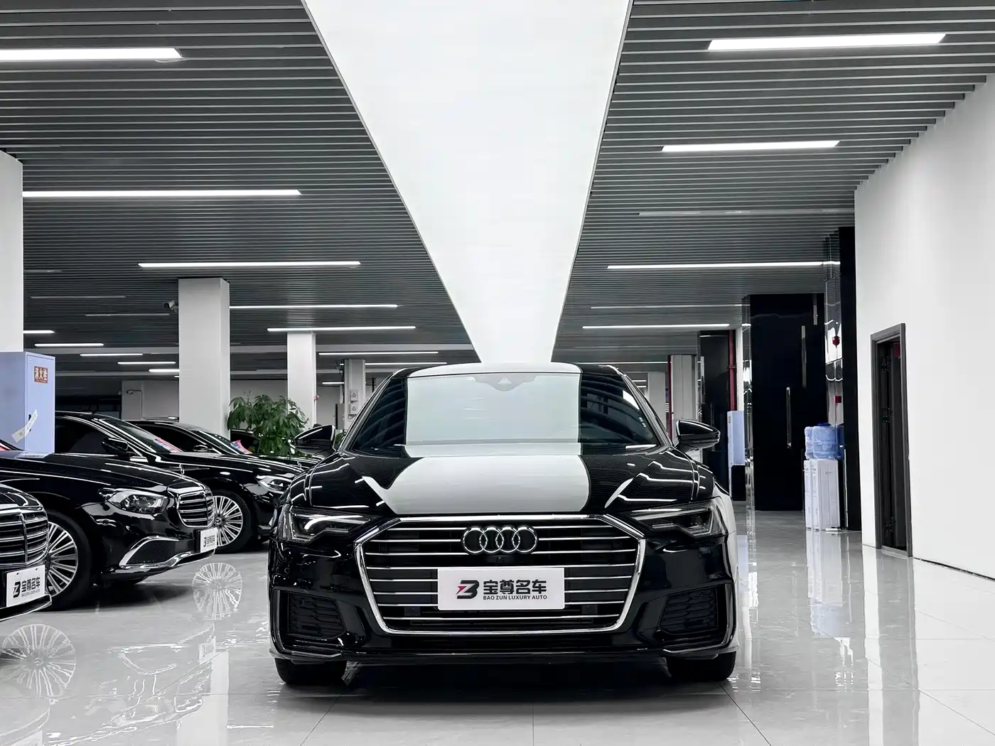 Audi A6L 2021 40 TFSI Luxury Sport фото 2