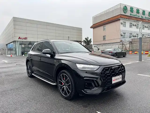 Audi Q5L 2024 Model 45 TFSI Premium Dynamic — фото 3