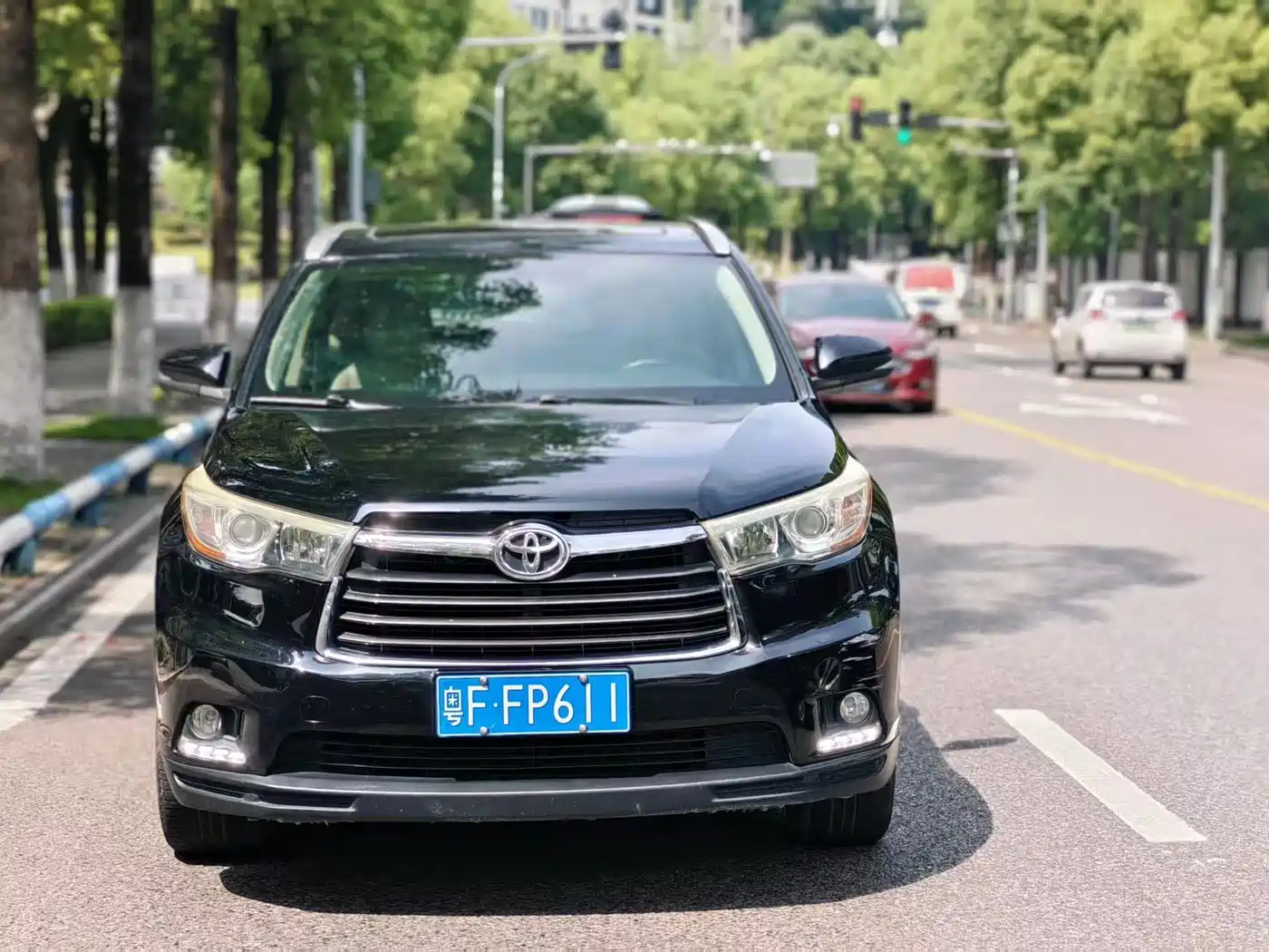 Toyota Highlander 2015 2.0T AWD Luxury Edition 7-seater фото 2
