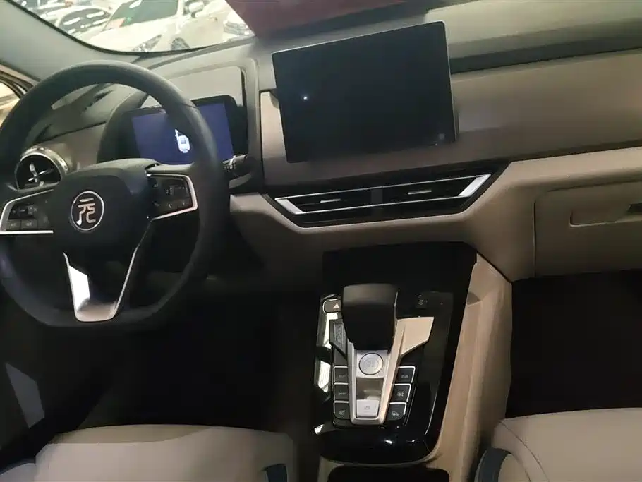 BYD Yuan Pro 2023 401KM Premium фото 12