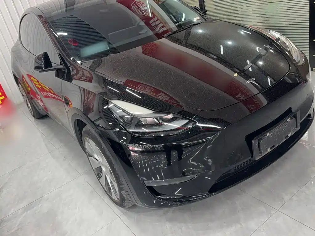 Фото 26 - Tesla Model Y