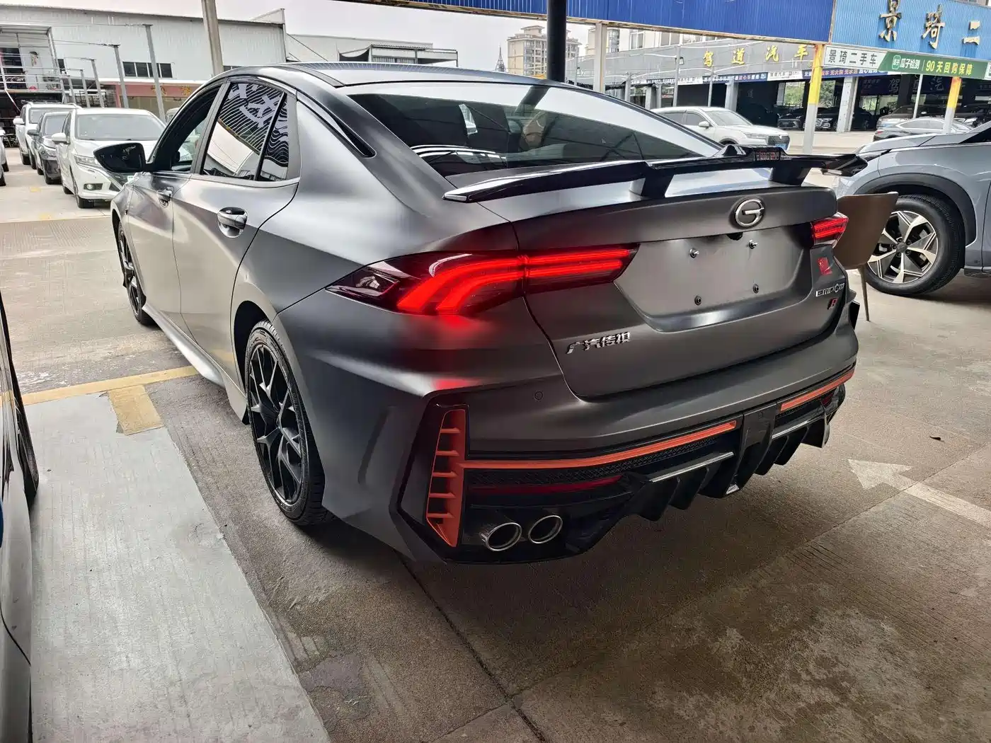 GAC Trumpchi Trumpchi Emkoo 2022 270T DCT J16 R-style Track Edition фото 4