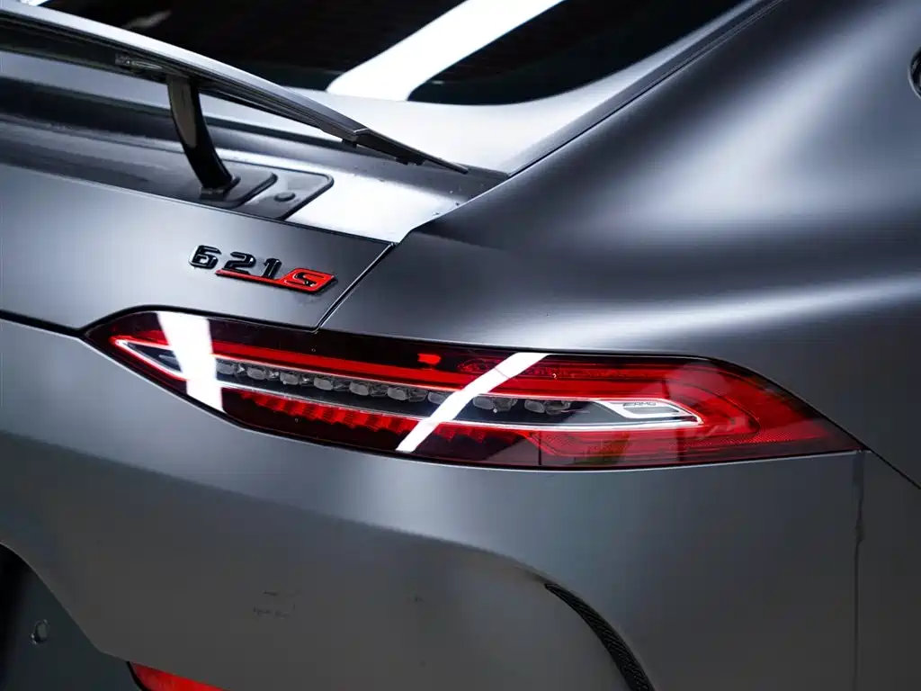 MERCEDES-BENZ AMG GT