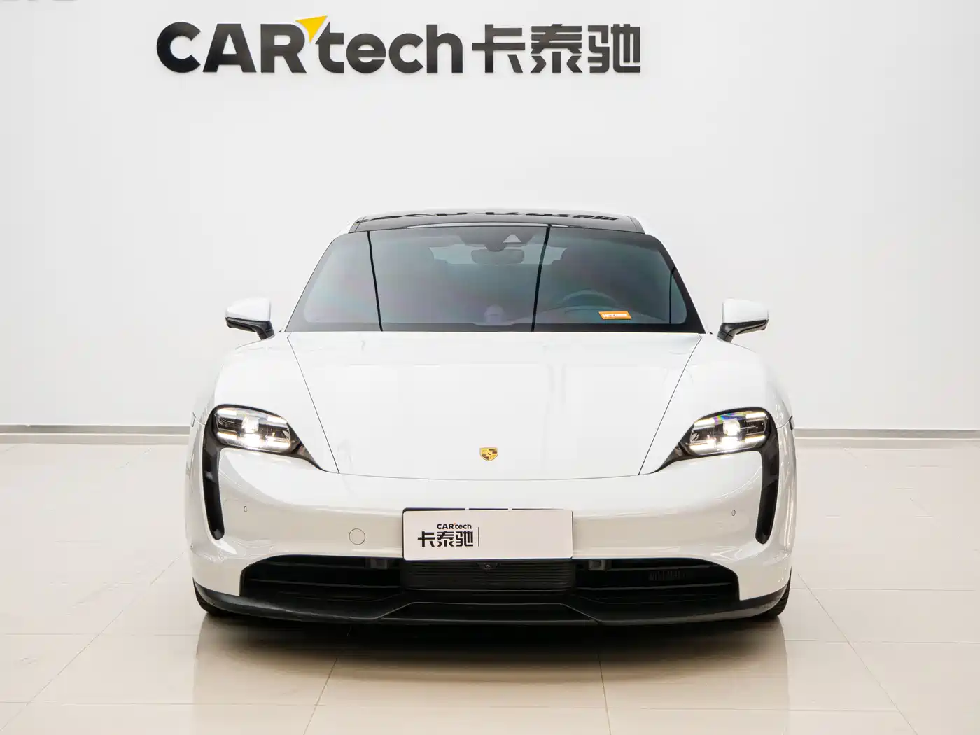 Porsche Taycan 2022 Facelift Taycan фото 2