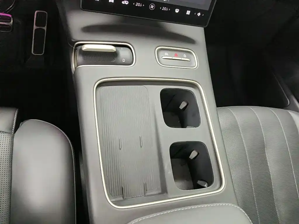 NIO ES8 2023 2023 75kWh