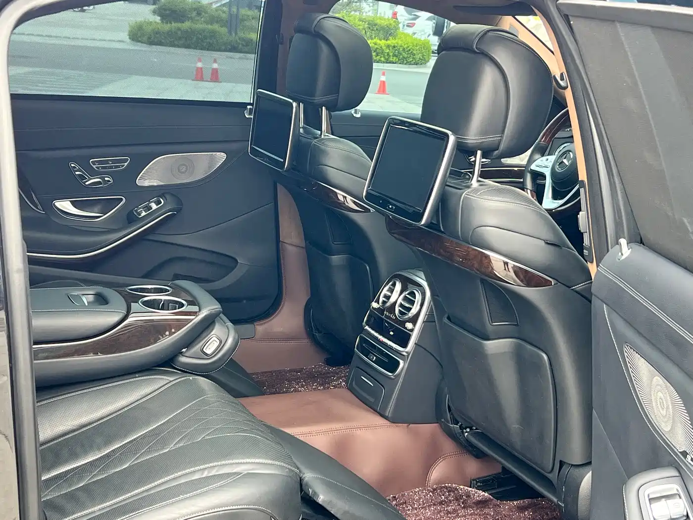 Mercedes-Benz Maybach S-Class 2016 S 400 4MATIC фото 10