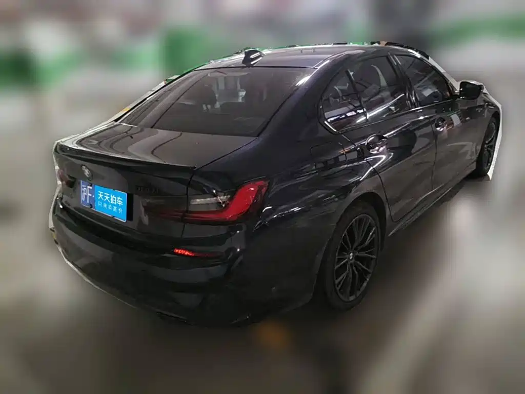 Фото 2 - BMW 3 Series
