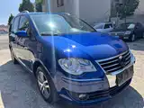 Photo 3 - Volkswagen Touran