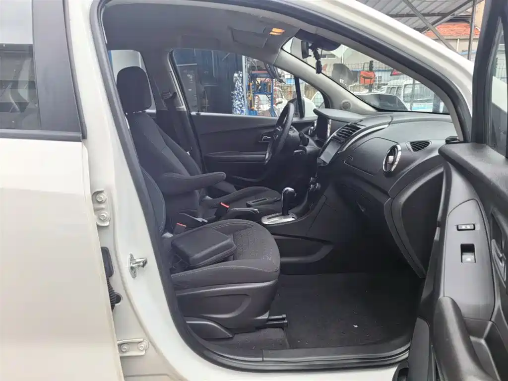 Chevrolet Trax 2014 1.4T Automatic 2WD Comfort фото 25