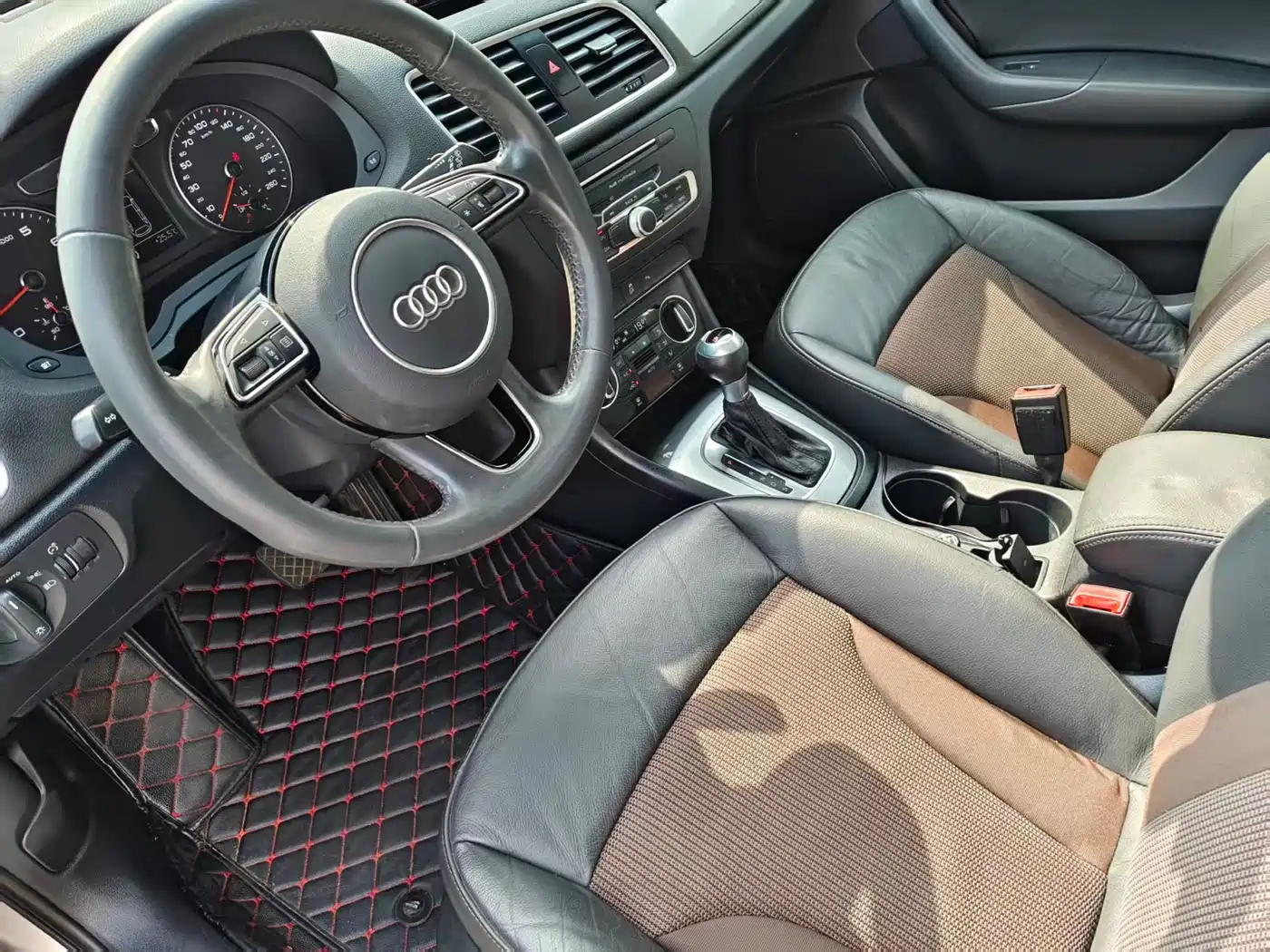 Audi Q3 2018 30th Anniversary Edition 30 TFSI Fashion фото 10