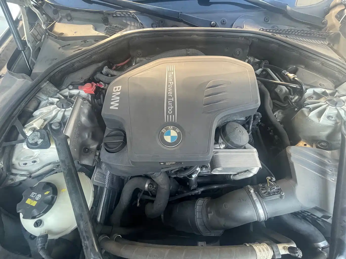 BMW 5 Series 2017 525Li Luxury Design Package фото 16