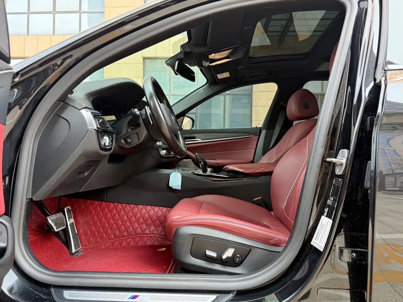 BMW 5 Series 2021 530Li Leading M Sport Package фото 7