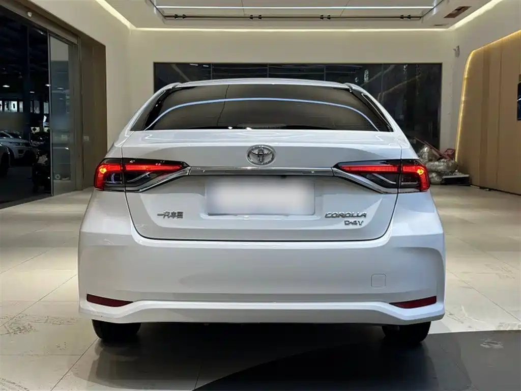 Toyota Corolla 2021 1.2T S-CVT Pioneer Edition фото 13
