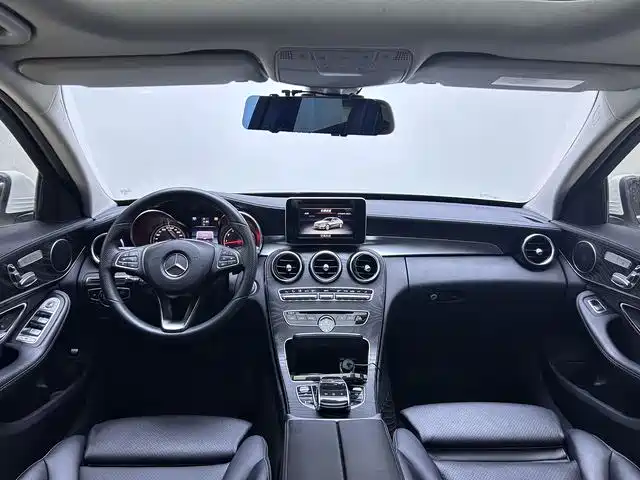 Mercedes-Benz C-Class 2015 Facelift C 200 L Sport фото 9