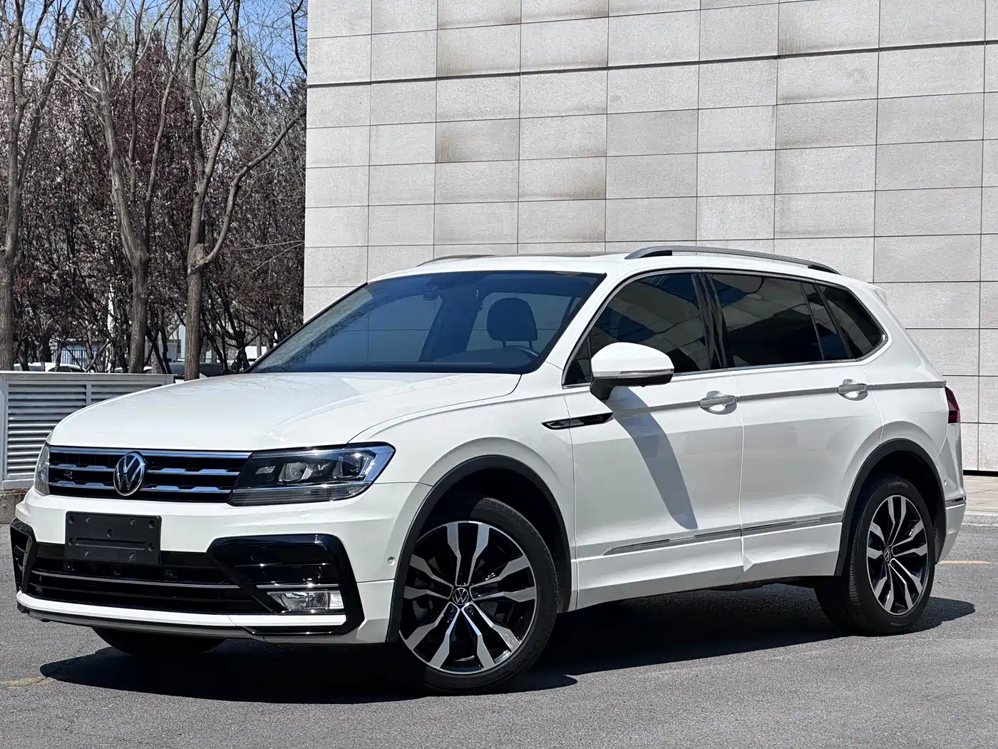 Volkswagen Tiguan L 2021 330TSI Automatic 2WD R-Line Premium
