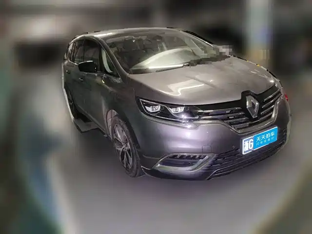 Renault Espace Classic 2018 TCe 300 Adventure — фото 3