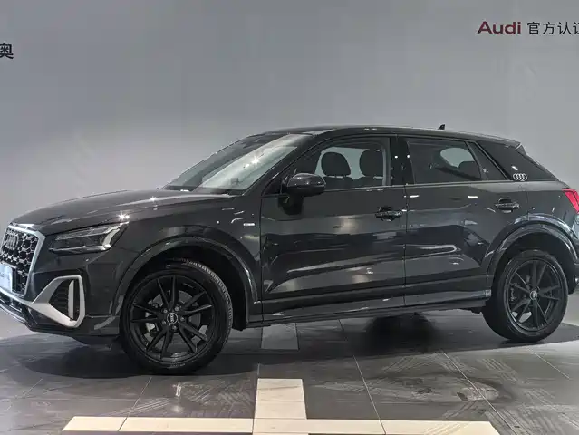 audi q2l