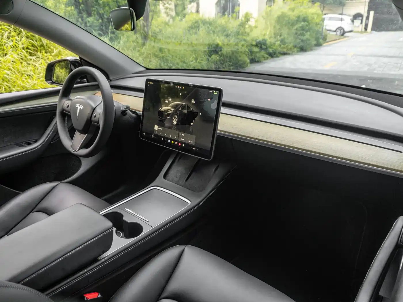 Фото 8 - Tesla Model Y