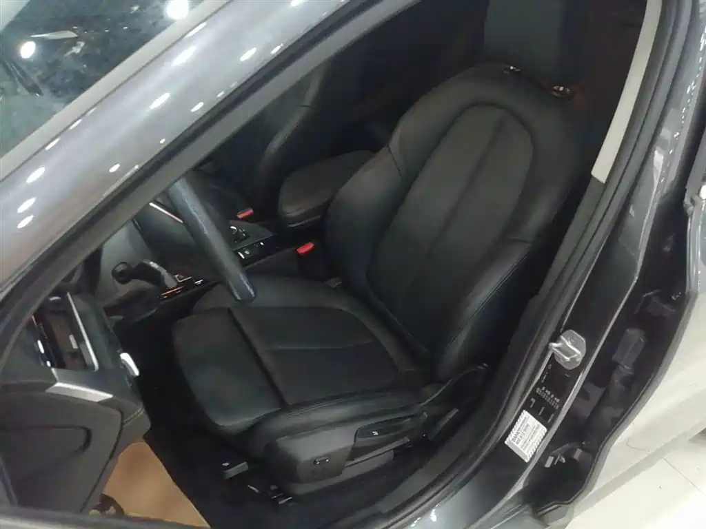 BMW X2 (Import) 2019 sDrive20i M Off-Road Package China VI фото 15