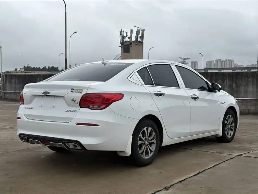 Chevrolet Cavalier 2019 320 Auto Sunroof Enjoyment Edition фото 7