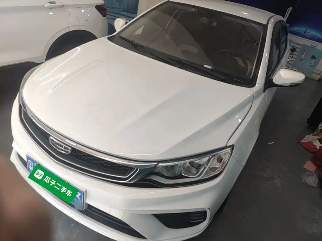 Фото 2 - Geely Vision