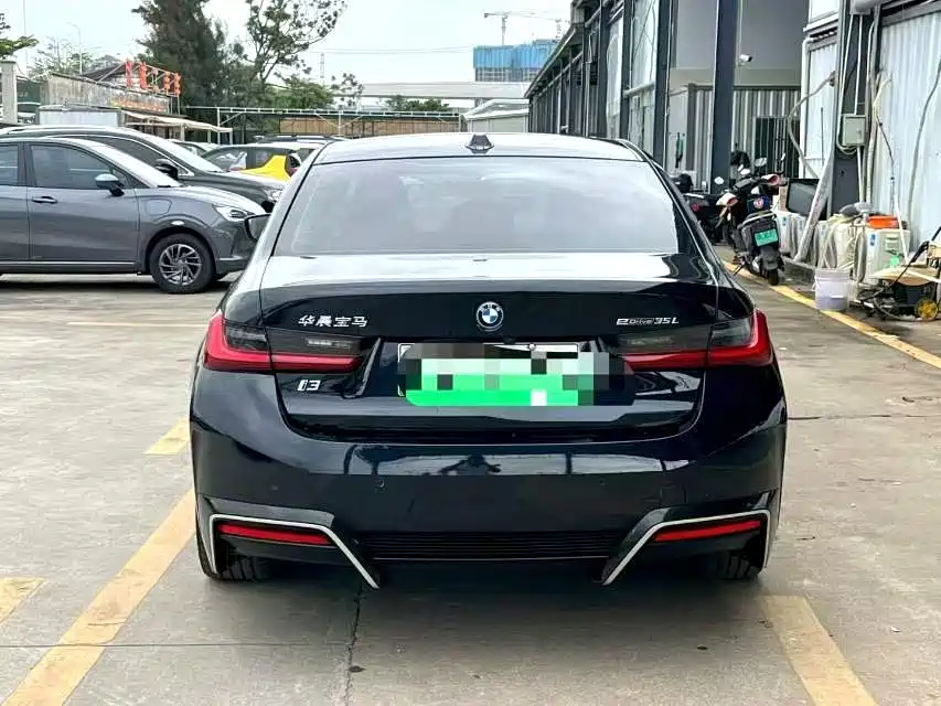 BMW i3 2023 eDrive 40 L Shadowline Package фото 8