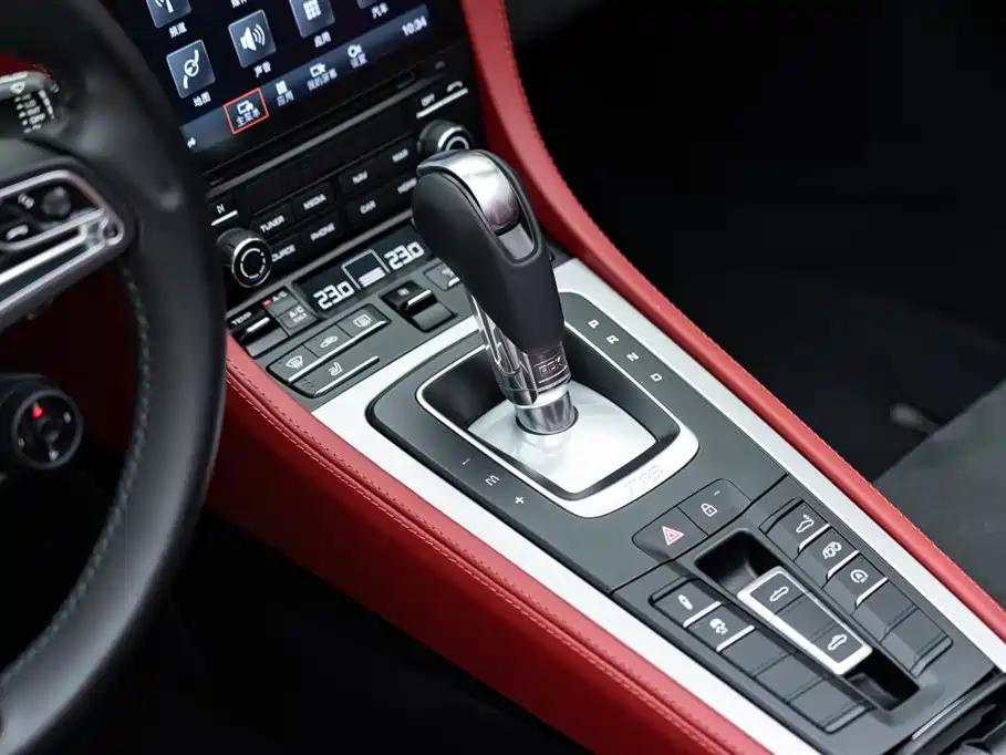 Porsche 718 2022 Spyder 2.0T фото 15