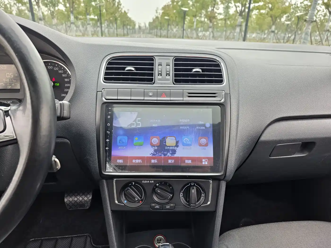 Volkswagen Polo 2016 1.6L Automatic Comfort фото 15
