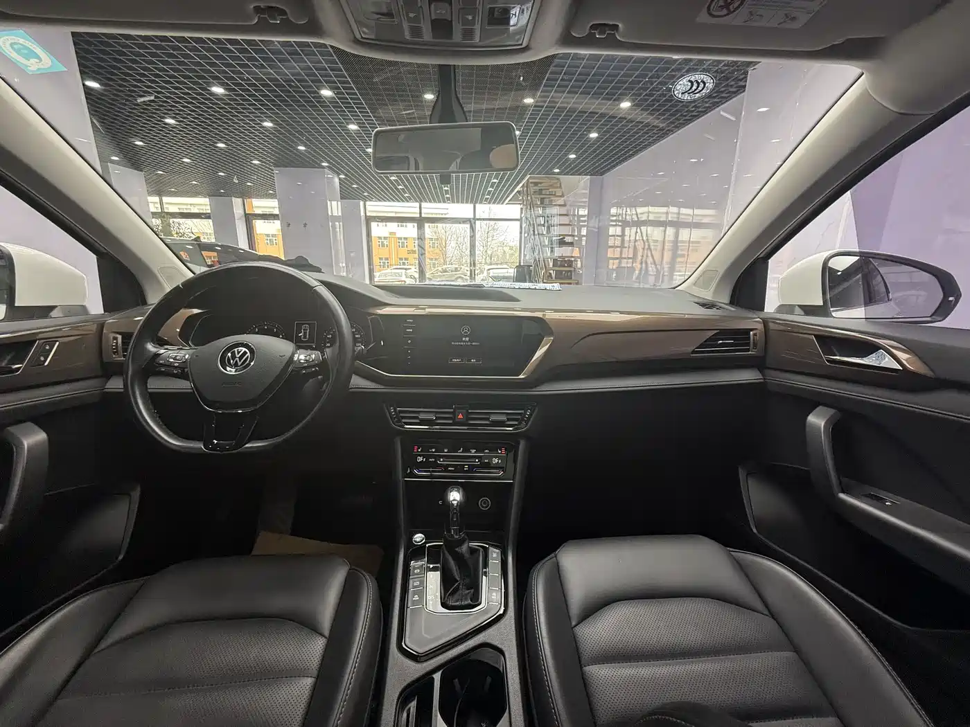 Volkswagen Tharu 2021 280TSI 2WD Luxury Plus фото 16