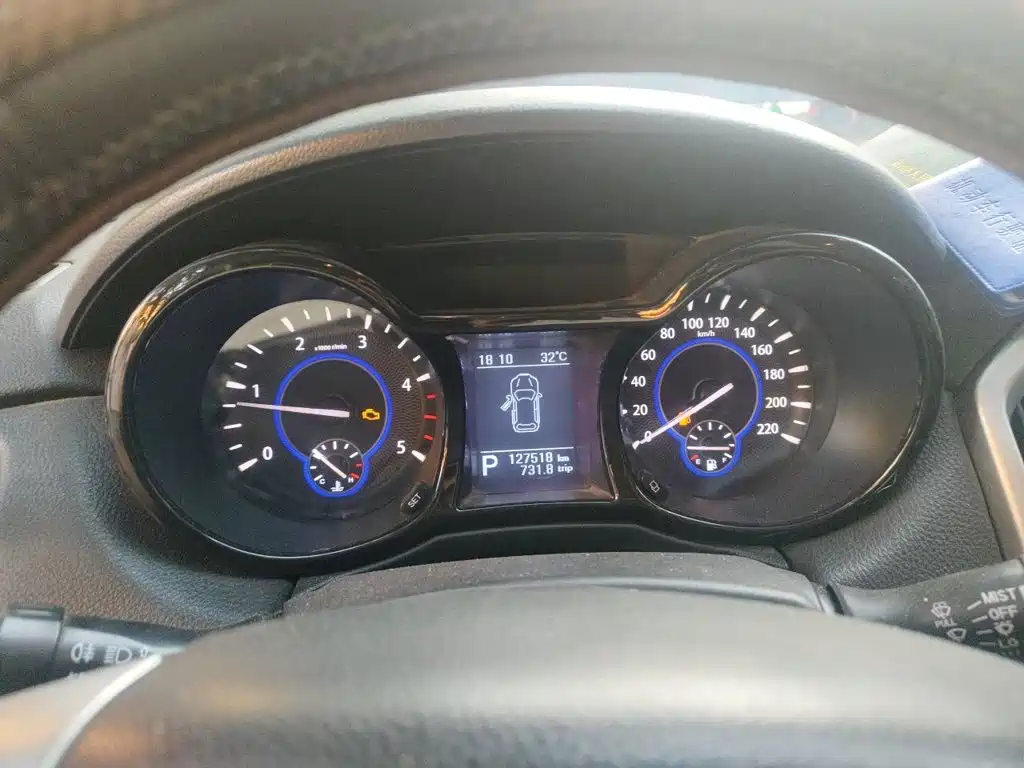 Jiangling Yusheng S350 2015 2013 2.4T Automatic 2WD Diesel Luxury 5-seater