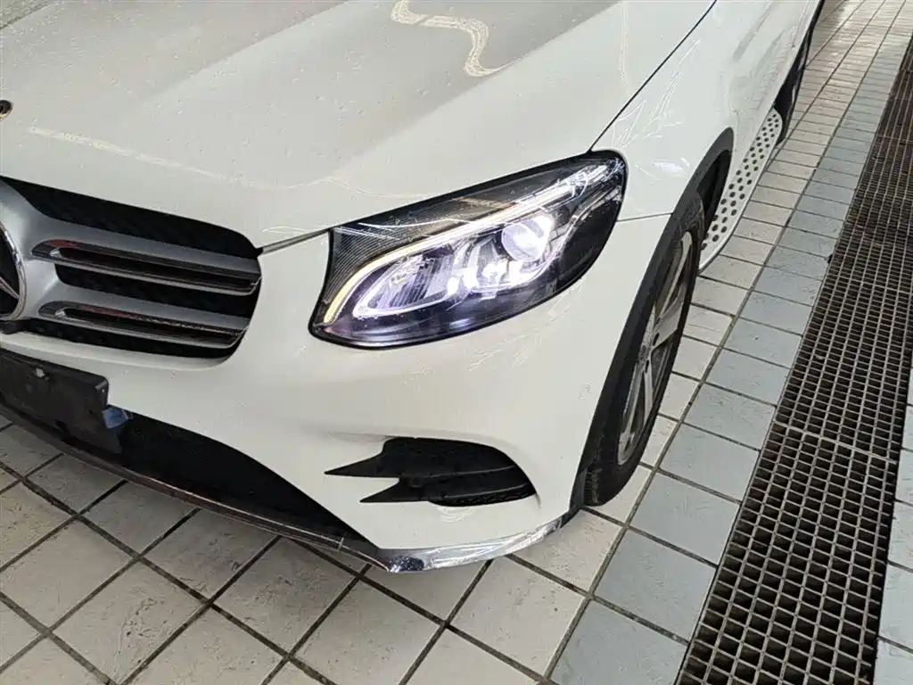 Mercedes-Benz GLC 2017 GLC 260 4MATIC Luxury фото 24