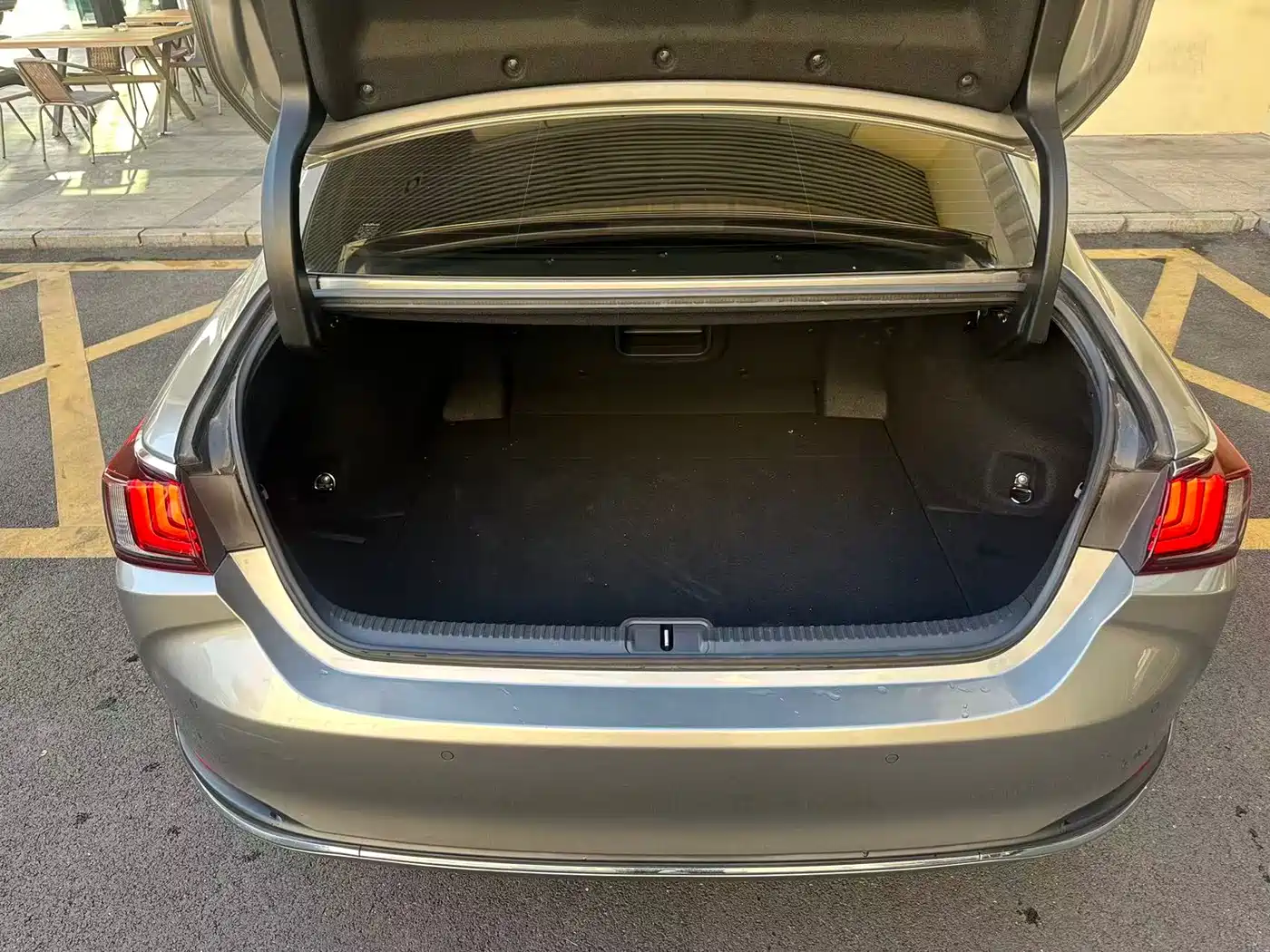 Lexus ES 2021 200 Luxury Edition фото 22
