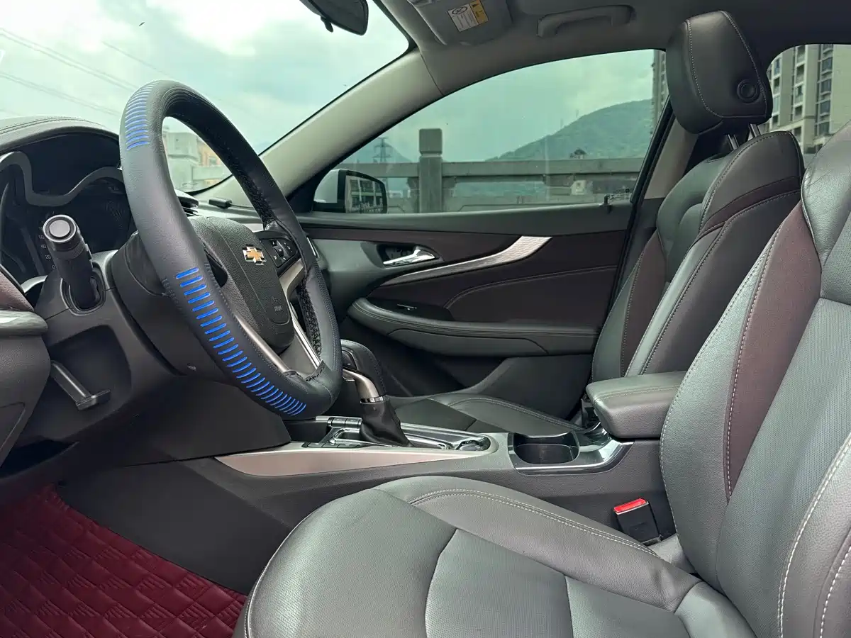 Chevrolet Malibu 2018 530T Automatic Luxury Edition фото 4