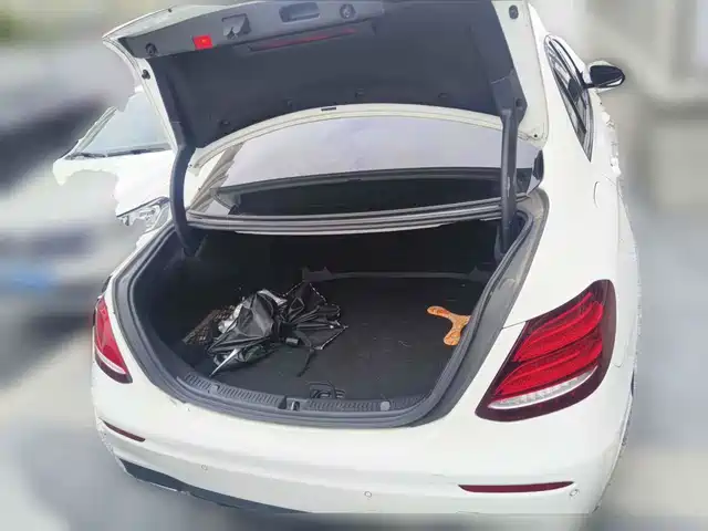 Mercedes-Benz E-Class 2017 E 200 Sport — фото 5