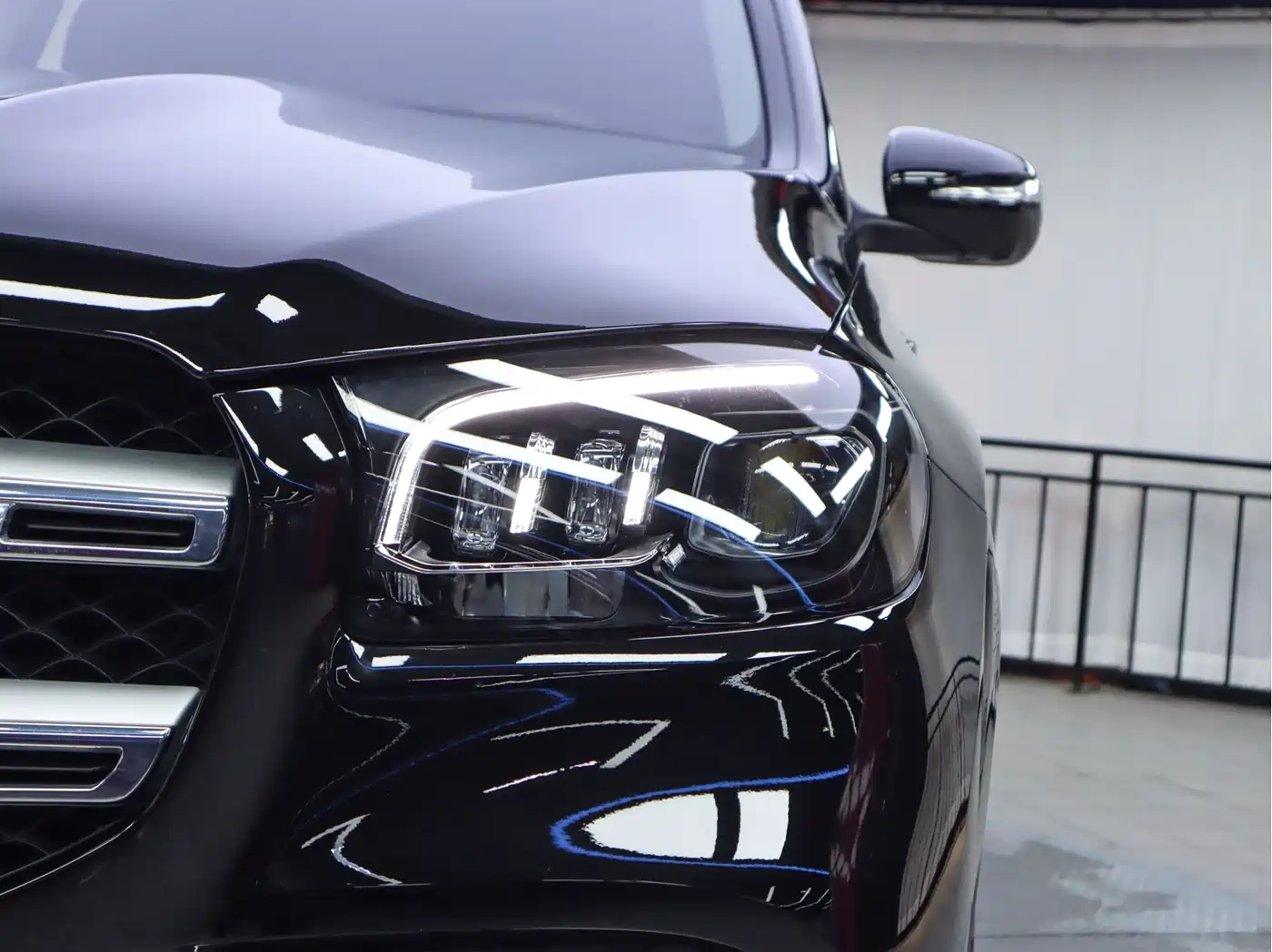 Mercedes-Benz GLS 2022 Facelift GLS 450 4MATIC Luxury фото 28