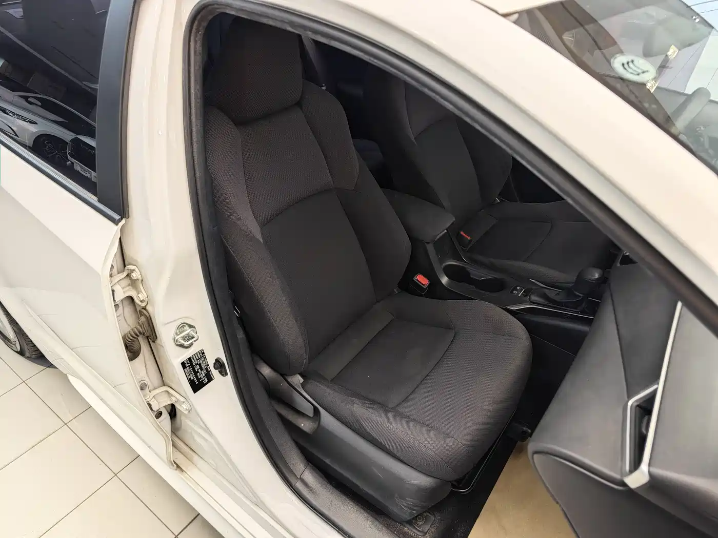 Toyota Levin 2022 TNGA 1.5L CVT Progressive Edition фото 33