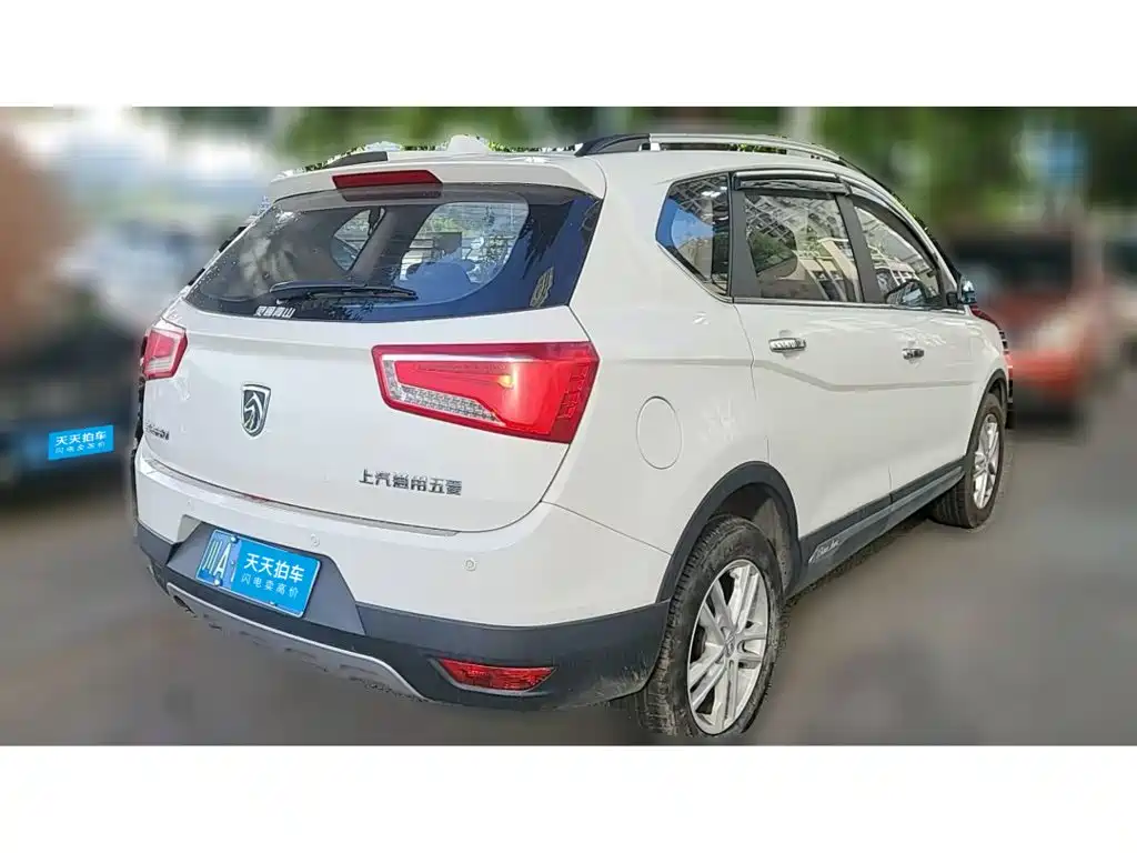 Baojun 560 2015 2015 1.8L Manual Elite