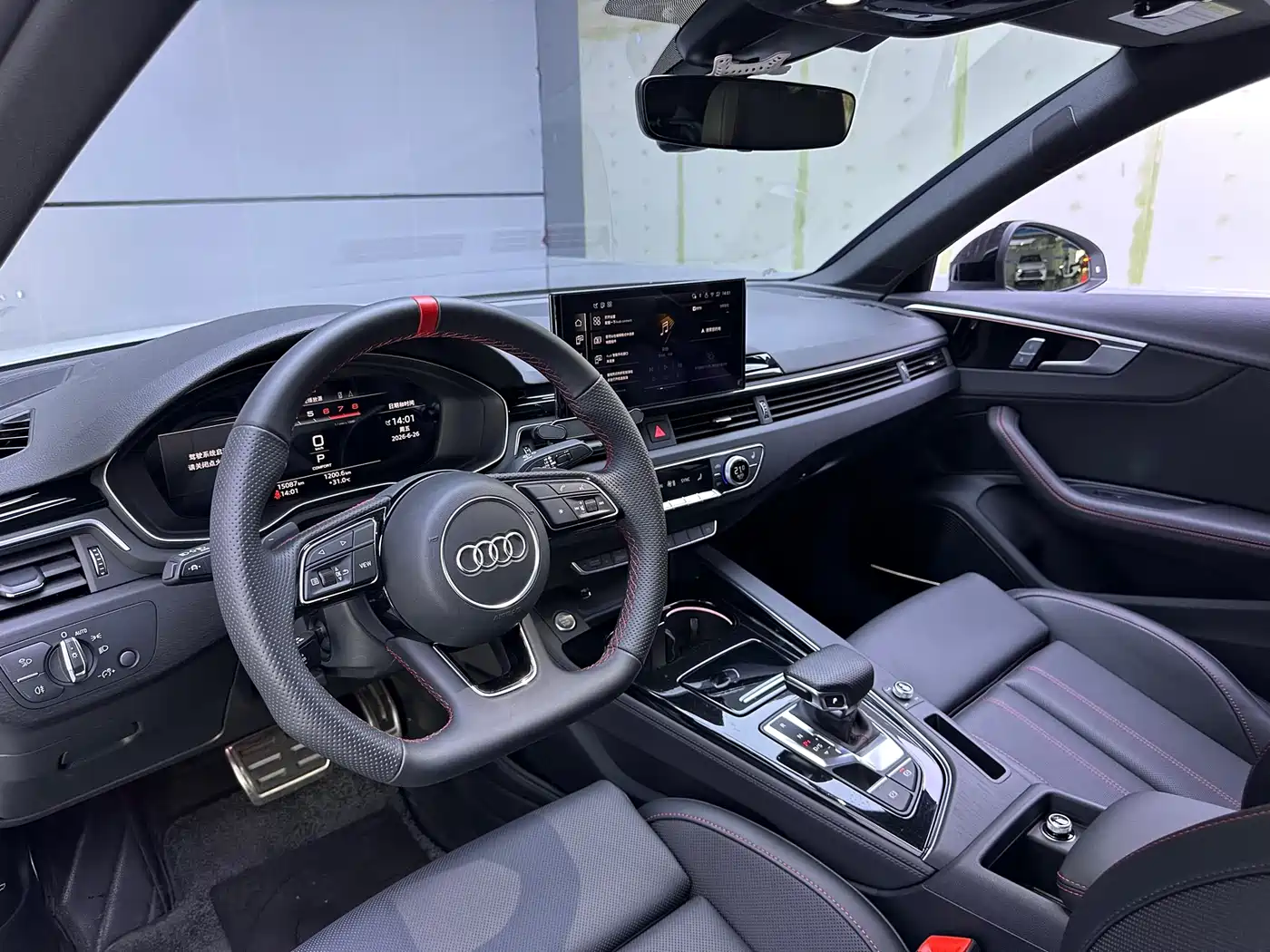 Audi A4L 2025 2025 2 Million Celebration Edition 40 TFSI Luxury Dynamic B&O Starlight Night Edition