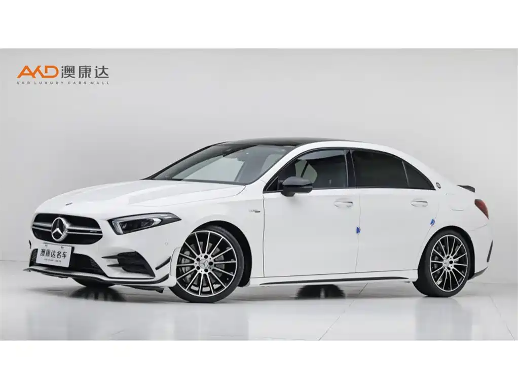 صورة 1 - Mercedes-Benz A-Class AMG