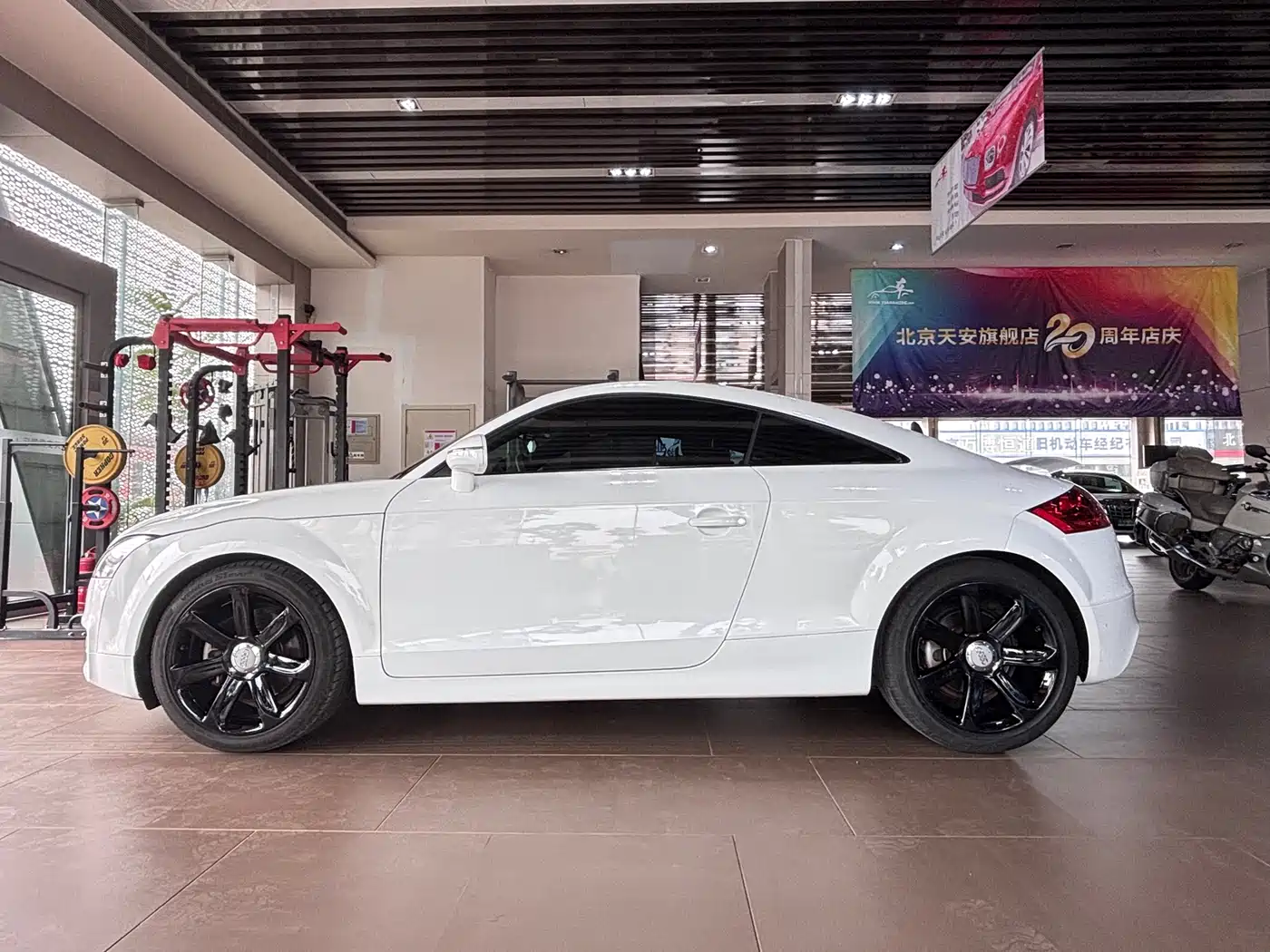 Audi TT 2011 TT Coupe 2.0TFSI фото 5