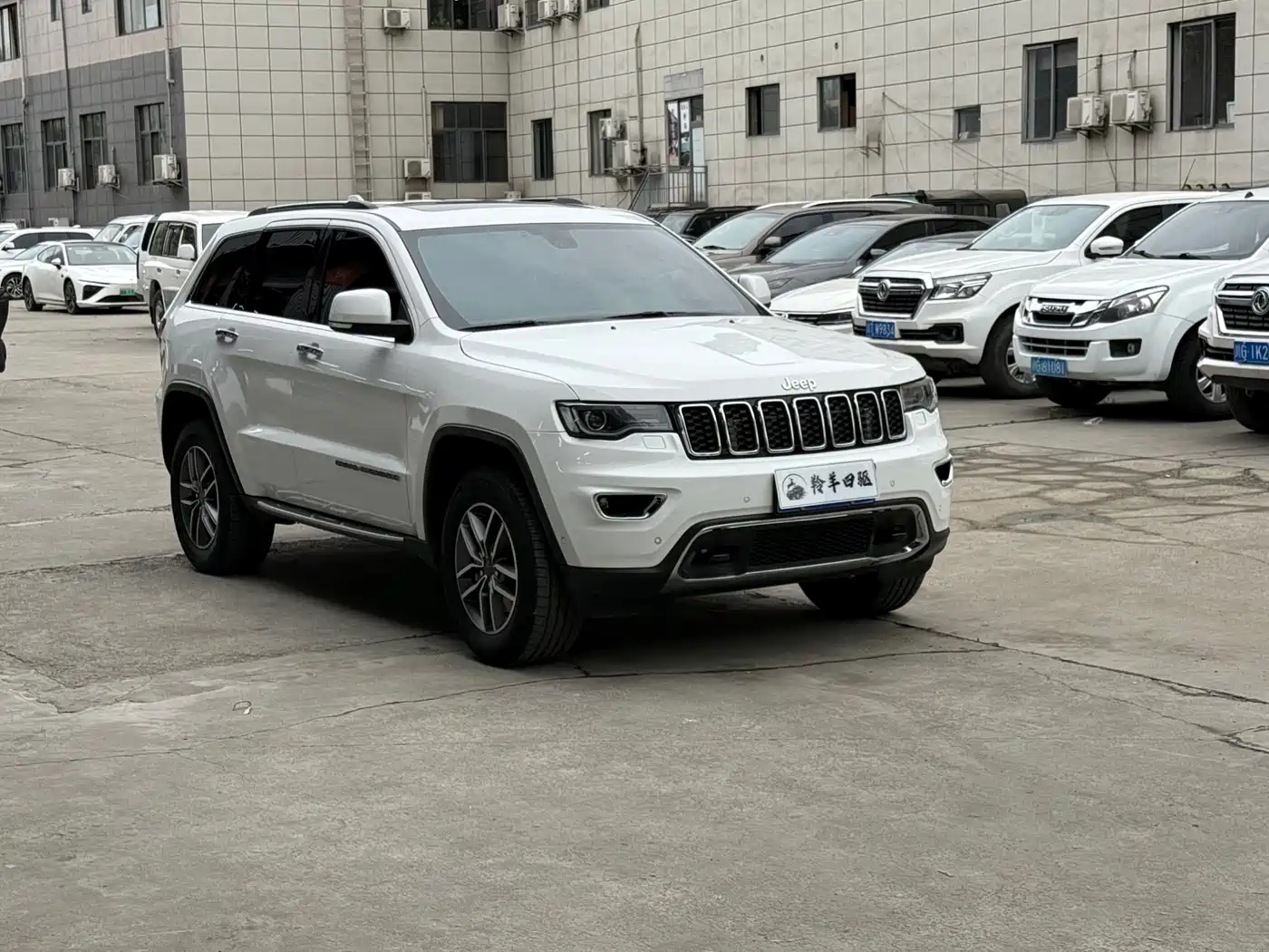JEEP GRAND CHEROKEE