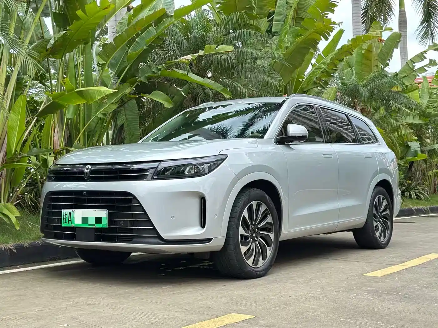 AITO Wenjie AITO M7 2024 1.5T RWD Plus 5-Seater