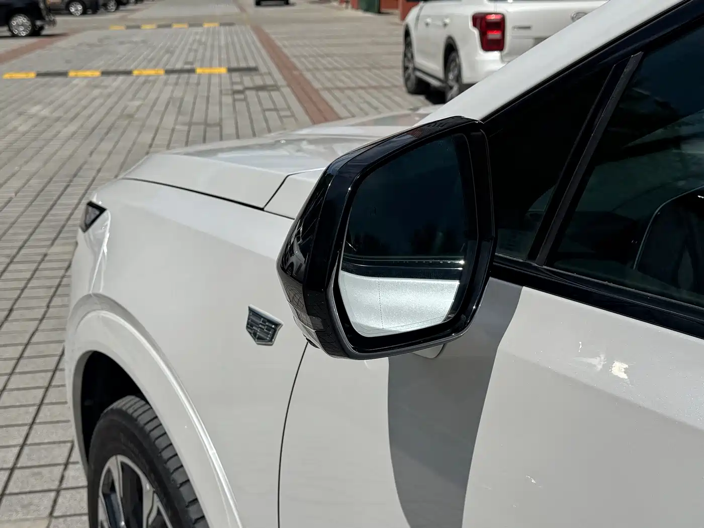 Cadillac XT5 2024 2025 Model 2.0T Platinum