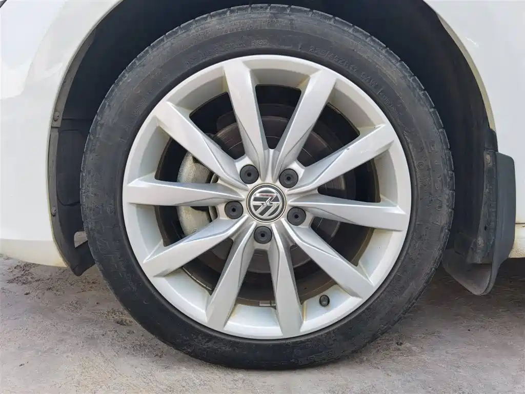 Volkswagen Golf 2015 1.4TSI Automatic Flagship фото 29