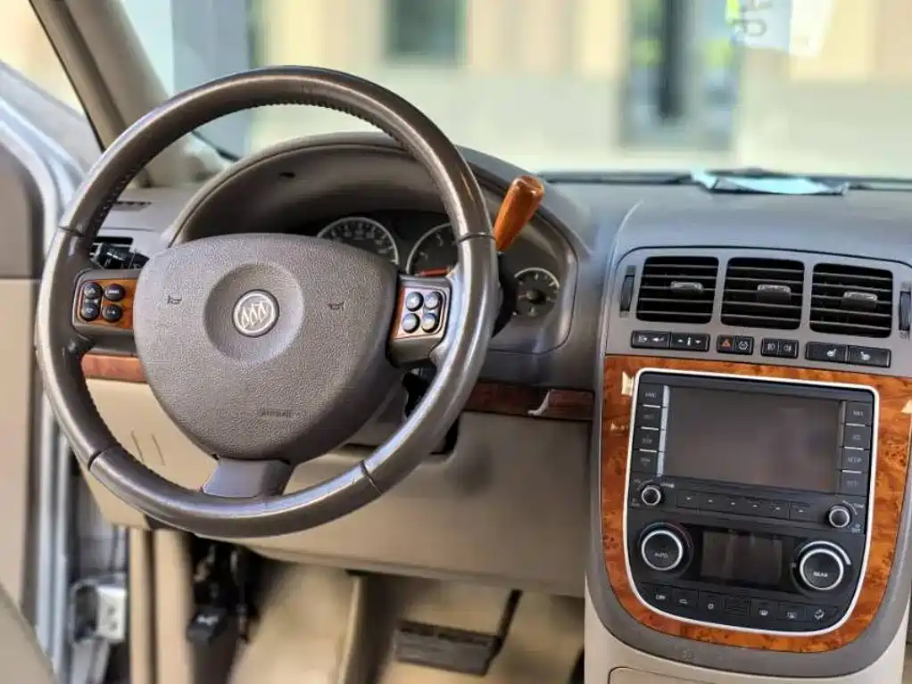 Buick GL8 2010 2006 Model GL8 3.0L GT Elite Edition