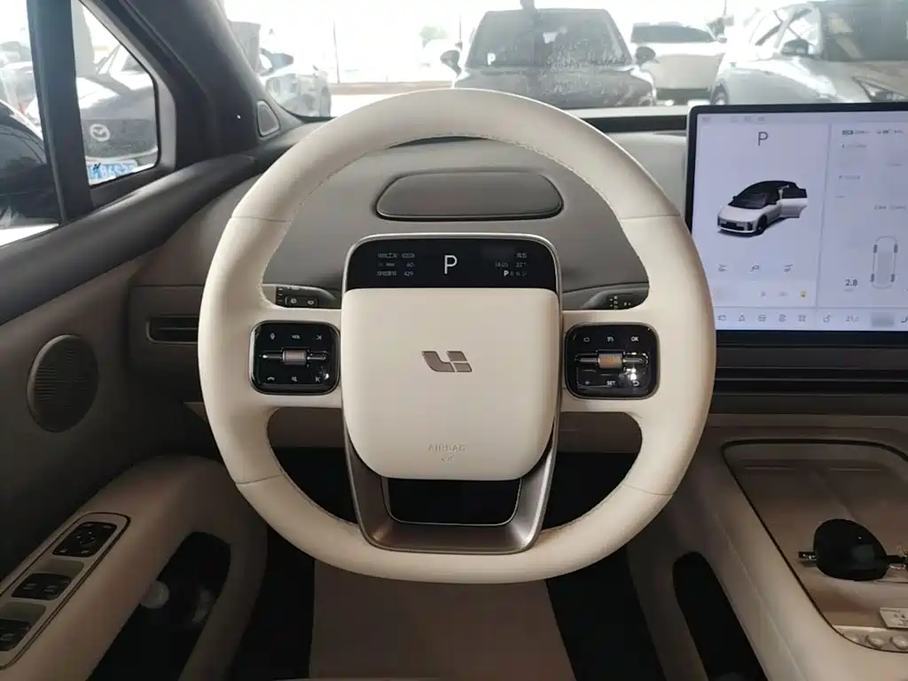 Li Auto i6 2025 2025 2WD Base Model