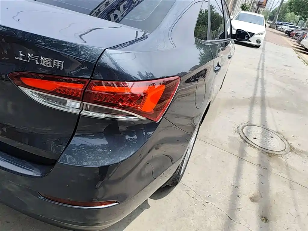 Buick Excelle 2021 1.3T Auto Mild Hybrid Progressive фото 8